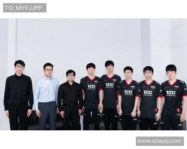 赛后分析：FPX与EDG在比赛中的战术意识与团队配合探讨